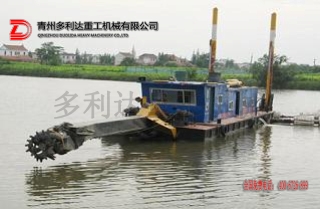 绞吸式挖泥船